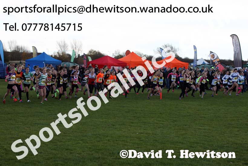 Girls under-13s Start fitness NEHL, South Shields. Photo: David T. Hewitson/Sports for All Pics